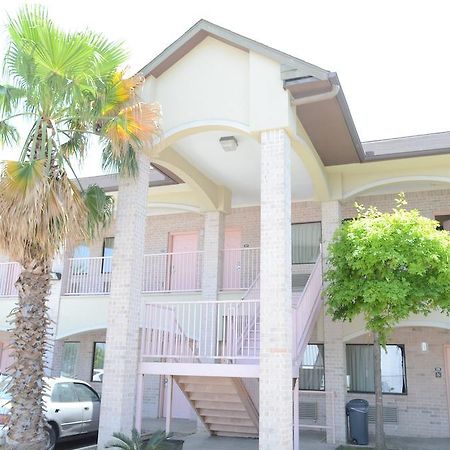 Texan Inn & Suites Louetta Luaran gambar