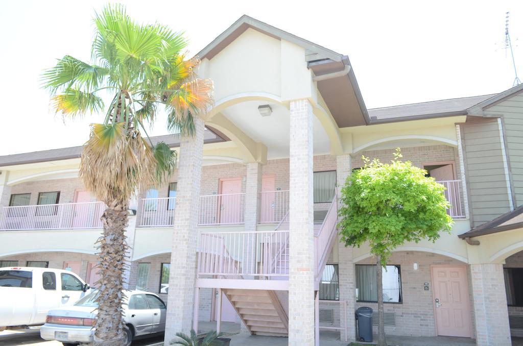 Texan Inn & Suites Louetta Luaran gambar