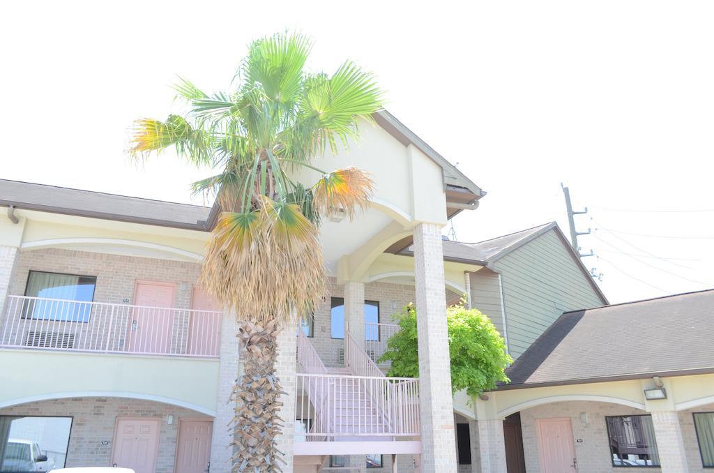 Texan Inn & Suites Louetta Luaran gambar