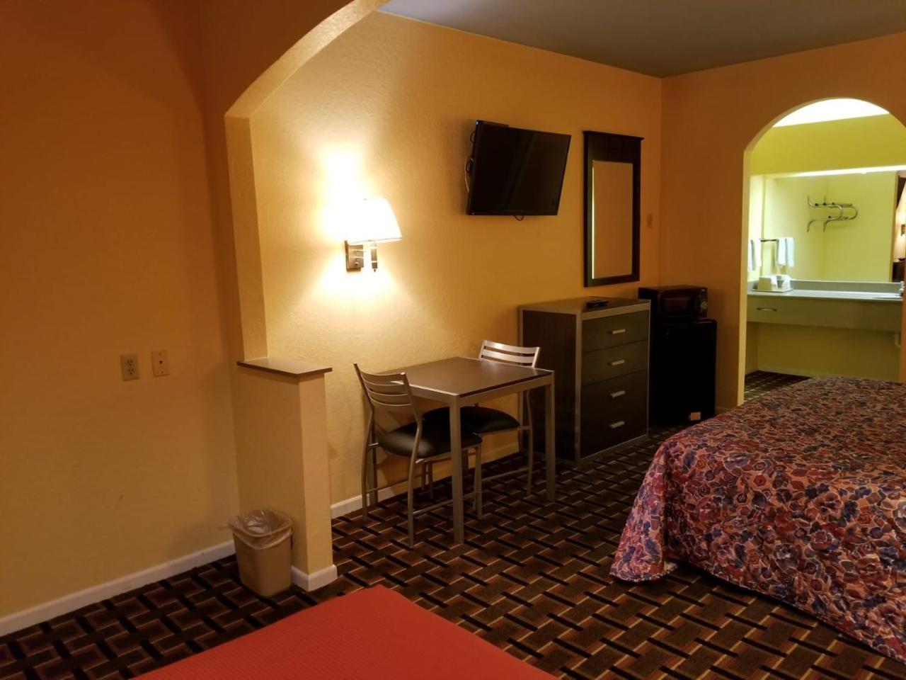 Texan Inn & Suites Louetta Luaran gambar