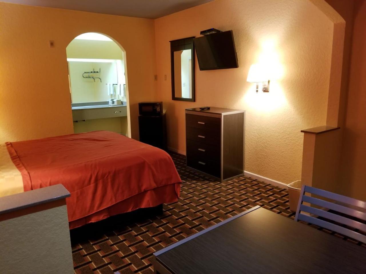Texan Inn & Suites Louetta Luaran gambar