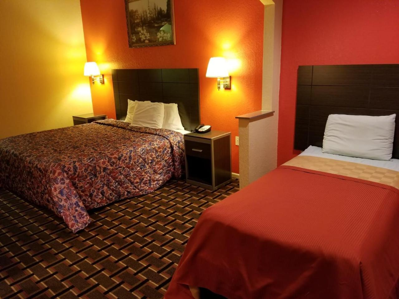 Texan Inn & Suites Louetta Luaran gambar